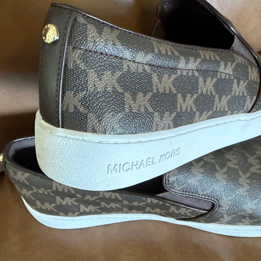 Michael Kors Brown withTan MK Patterned Slip-On Loafers Size 11m womens - Picture 2 of 6
